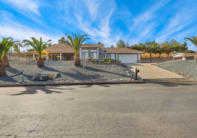 Property at 1783 Palomares Rd, Fallbrook, CA 92028, 5 beds, 2 baths