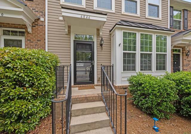 Photo of 6846 Colonial Garden Dr, Huntersville, NC 28078