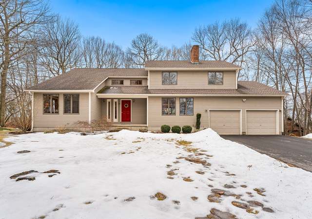 Photo of 25 Laurel Crst, Burlington, CT 06013