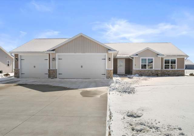Property at W6735 Morrell Ln, Greenville, WI 54942, 3 beds, 3 baths