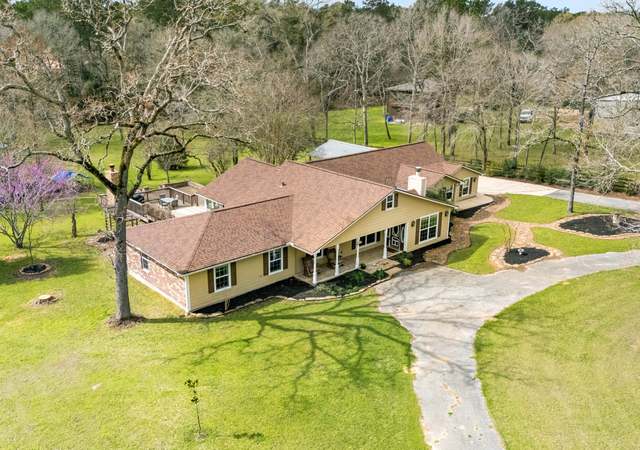 Property at 9012 Clark Rd, Plantersville, TX 77363, 4 beds, 3 baths