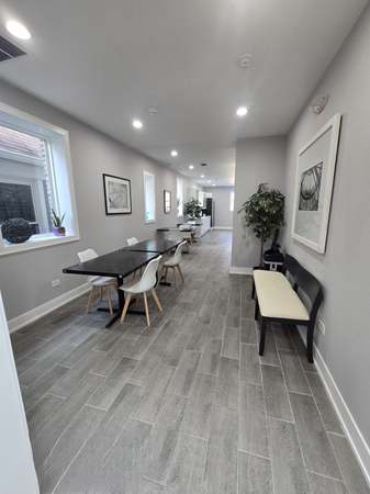Photo of 6632 Roosevelt Rd, Oak Park, IL 60304