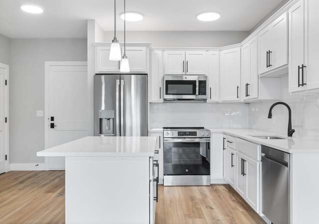 Photo of 300 Harbour Close Unit A, New Haven, CT 06519