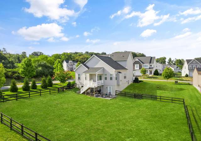 Property at 18140 Ridgewood Pl, Round Hill, VA 20141, 5 beds, 4.5 baths