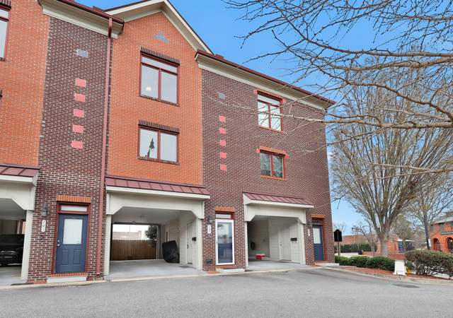 Property at 147 Pennmark Pl, Fayetteville, NC 28301, 2 beds, 2.5 baths