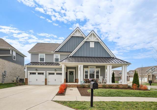 Property at 904 Orchid Pl, Hendersonville, TN 37075, 5 beds, 3.5 baths