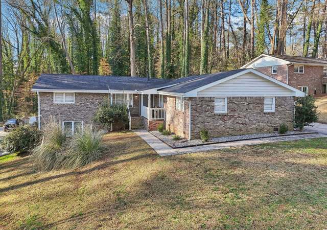 Property at 2889 White Oak Dr, Decatur, GA 30032, 6 beds, 3 baths