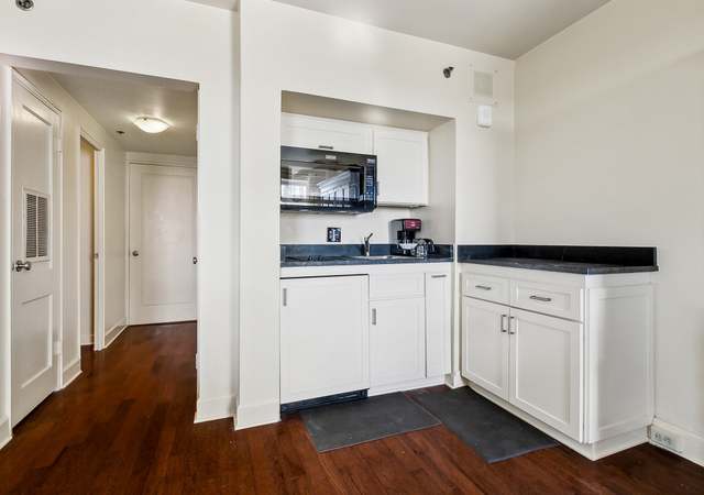 Property at 1205 Saint Charles Ave #1010, New Orleans, LA 70130, 1 bath