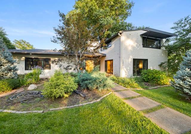Property at 1300 Crestdale Rd, Lincoln, NE 68510, 4 beds, 4 baths