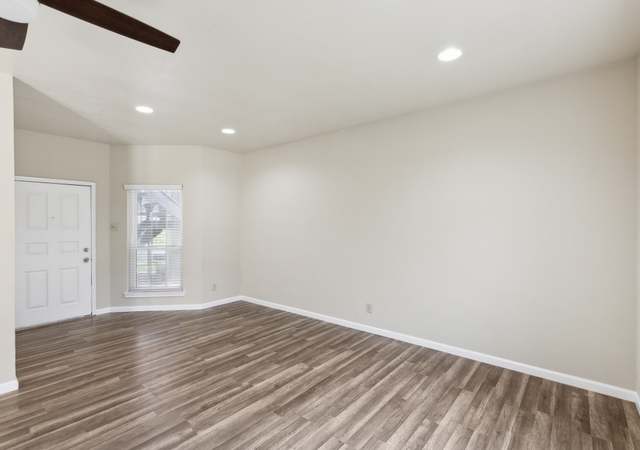 Photo of 4422 Point Blvd #112, Garland, TX 75043