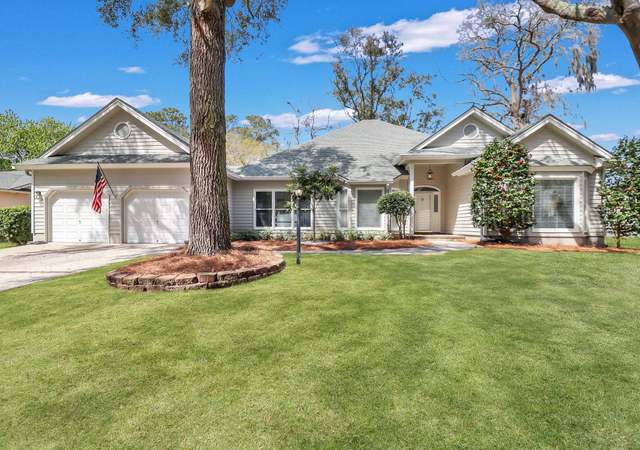 Property at 220 Deerwood Rd, Savannah, GA 31410, 3 beds, 3 baths
