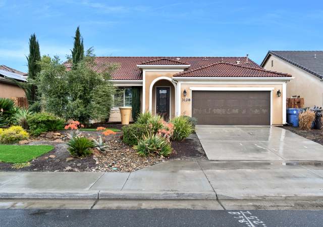 Property at 3128 Britannia St, Tulare, CA 93274, 3 beds, 2 baths