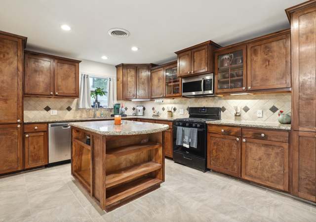 Property at 12222 23rd St, Santa Fe, TX 77510, 3 beds, 3 baths
