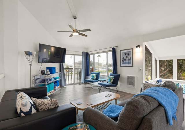 Property at 3464 Sunset Ln, Oxnard, CA 93035, 2 beds, 2 baths