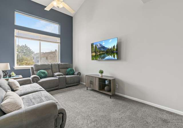 Photo of 3001 Waters Edge Cir, Aurora, IL 60504