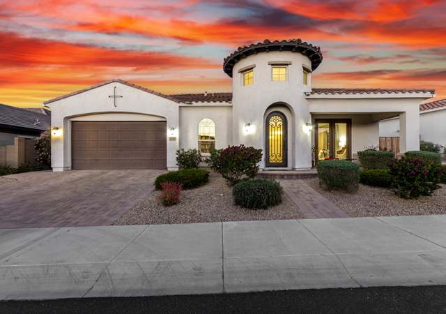 Property at 7809 S 43rd Pl, Phoenix, AZ 85042, 4 beds, 3.5 baths
