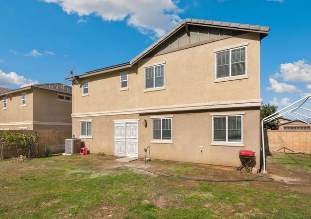 Photo of 15793 Willow Dr, Fontana, CA 92337