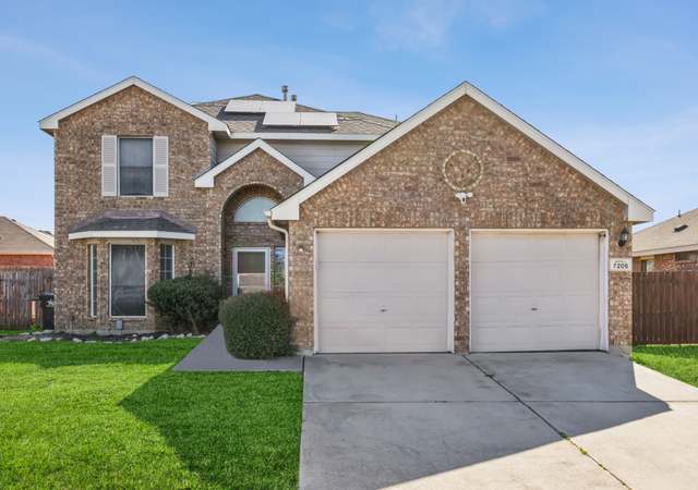Property at 7205 Jurassic Dr, Arlington, TX 76002, 4 beds, 3.5 baths