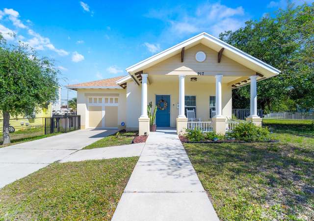 Property at 917 14th St, West Palm Beach, FL 33401, 3 beds, 2 baths