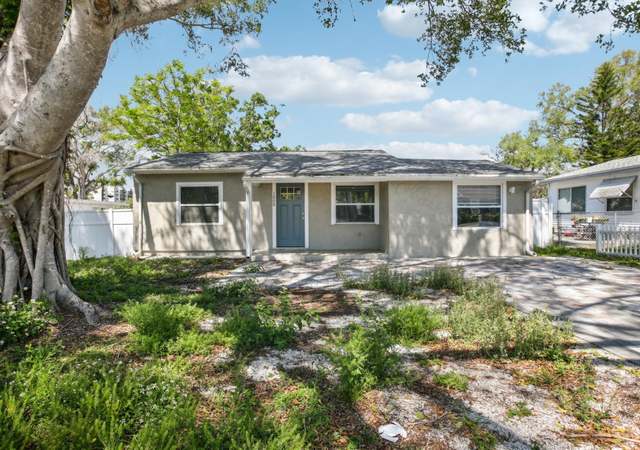 Property at 1000 8th Ave SW, Largo, FL 33770, 3 beds, 1 bath