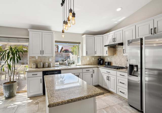 Property at 42639 Devonshire St, Palm Desert, CA 92211, 3 beds, 2 baths