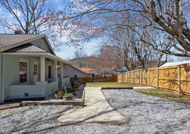Photo of 468 Deaverview Rd, Asheville, NC 28806