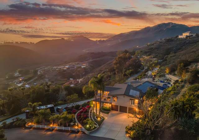 Property at 3698 Camino De Las Lomas, Vista, CA 92084, 4 beds, 3.5 baths