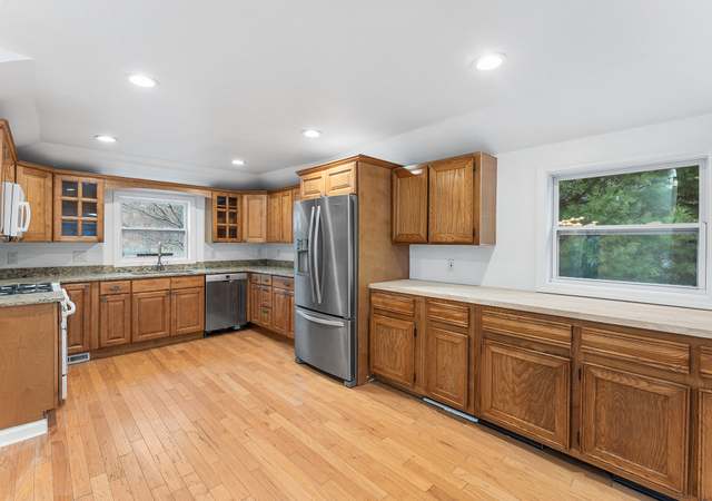Photo of 20 Georgetown Rd, Weston, CT 06883
