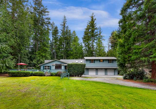 Property at 6936 Formerly Ln, Clinton, WA 98236, 4 beds, 2.5 baths