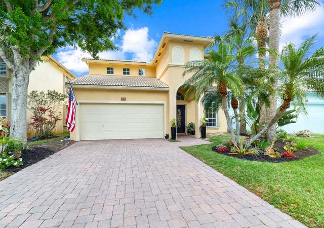 Property at 4015 NW Deer Oak Dr, Jensen Beach, FL 34957, 3 beds, 2.5 baths