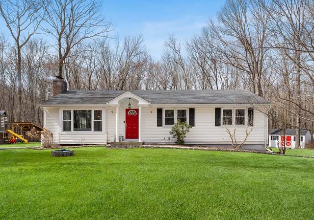 Property at 21 White Birch Rd, Redding, CT 06896, 3 beds, 2 baths