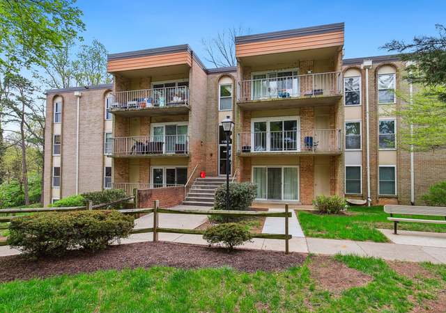 Photo of 11909 Parklawn Dr Unit T-2, Rockville, MD 20852