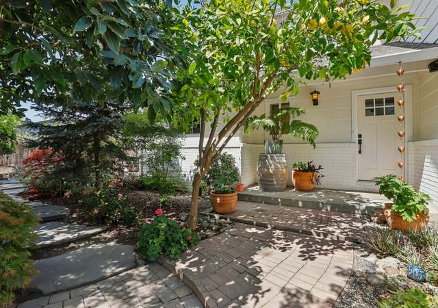 Property at 2009 Cochran Rd, Lodi, CA 95242, 3 beds, 2.5 baths
