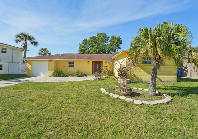 Property at 8408 Flagstone Dr, Tampa, FL 33615, 3 beds, 3 baths