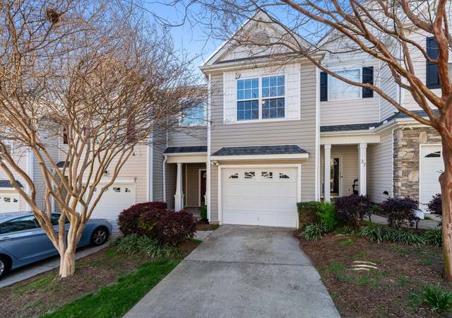 Property at 35 Rock Side Ct, Greenville, SC 29615, 3 beds, 2.5 baths