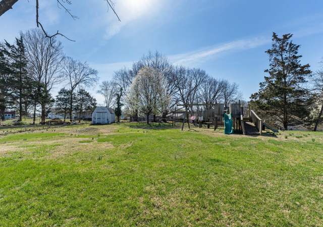 Photo of 1326 Trails Dr, Fenton, MO 63026