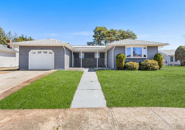 Property at 153 Torrey Pines Dr, Toms River, NJ 08757, 2 beds, 2 baths