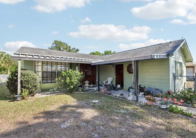 Property at 6544 S West Shore Cir, Tampa, FL 33616, 3 beds, 2 baths