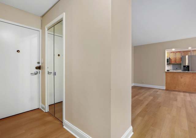 Photo of 3950 N Lake Shore Dr Unit 720D, Chicago, IL 60613