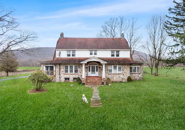 Property at 183 E Main St, Washingtonville, NY 10992, 5 beds, 1.5 baths