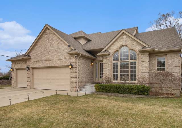 Photo of 2001 Roundtree, Rochester Hills, MI 48307