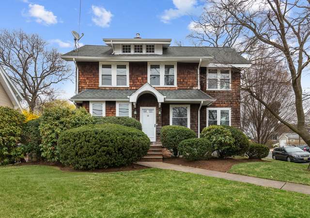 Property at 553 River Rd, Teaneck, NJ 07666, 3 beds, 2 baths