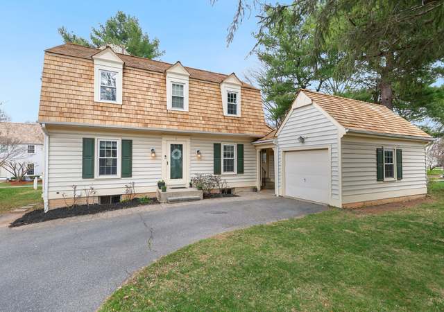 Property at 7 Linden Hall Ct, Gaithersburg, MD 20877, 3 beds, 3.5 baths