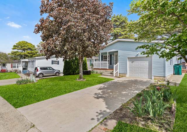 Property at 11 Pine Ridge Blvd, Manchester, NJ 08759, 2 beds, 2 baths