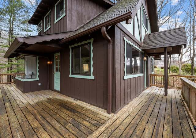Photo of 33 Wenlock Way, Waynesville, NC 28785