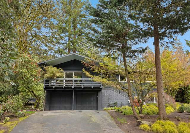 Photo of 4927 SW Elm Ln, Portland, OR 97221