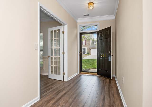 Photo of 241 Highgate Cir, Greer, SC 29650-4766