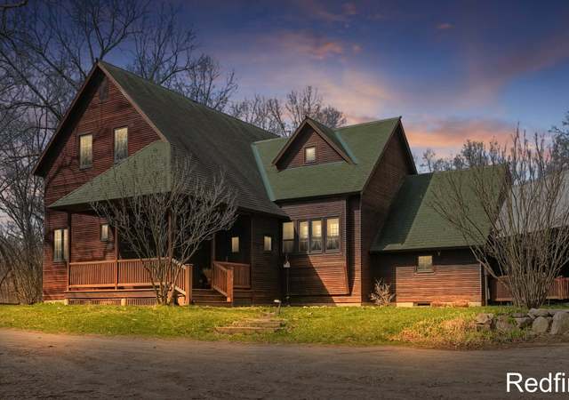 Property at 3705 Grand River Dr NE, Grand Rapids, MI 49525, 3 beds, 3.5 baths