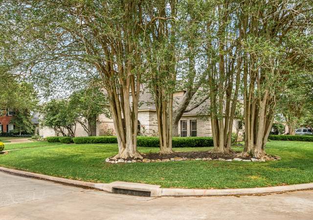 Photo of 102 Blancroft Ct, Sugar Land, TX 77478