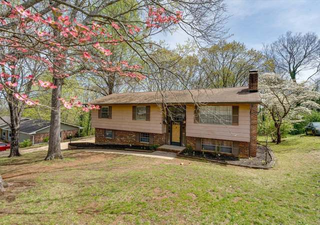 Property at 8842 Lake Crest Cir, Chattanooga, TN 37416, 3 beds, 2.5 baths